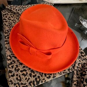 Women’s orange wool hat with bow
Please no bundles